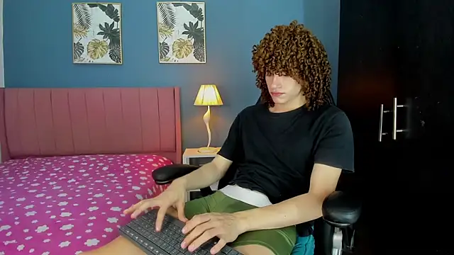 Snapshot of joss_shellby chatting on April 26, 2026, 3:53 pm joss shellby online show from April 26, 2026, 3:53 pm