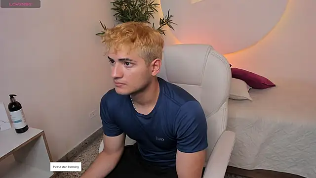 Snapshot of KaelSwitch chatting on January 5, 2026, 8:12 pm KaelSwitch online show from January 5, 2026, 8:12 pm