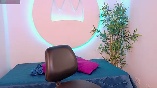 Snapshot of KaelSwitch chatting on January 10, 2026, 8:21 pm KaelSwitch online show from January 10, 2026, 8:21 pm