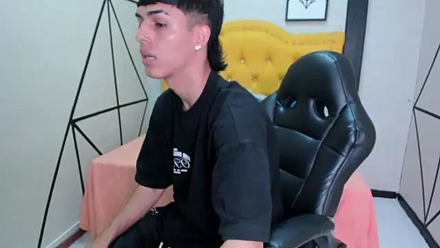 Ethan Jamees online show from January 31, 2026, 7:34 pm