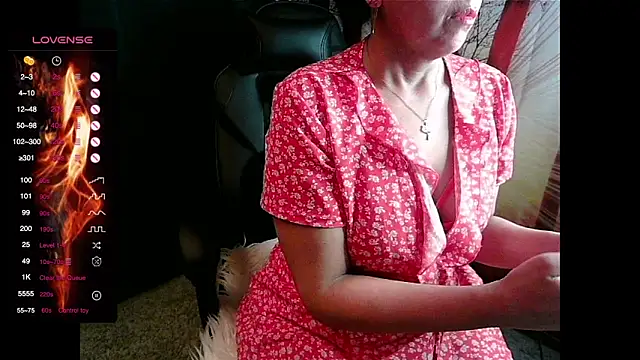 Snapshot of Whisperingfire chatting on April 29, 2026, 7:53 pm Whisperingfire online show from April 29, 2026, 7:53 pm