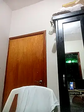 Snapshot of qaarlyfogosa chatting on November 28, 2025, 11:24 am qaarlyfogosa online show from November 28, 2025, 11:24 am