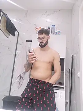 martme69 online show from April 17, 2026, 5:10 am