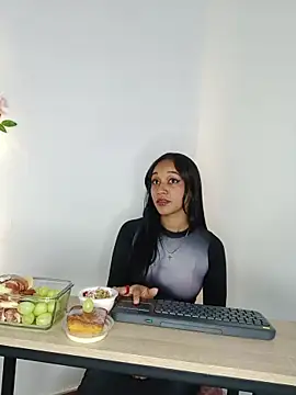 coraline vera online show from November 27, 2025, 7:38 pm