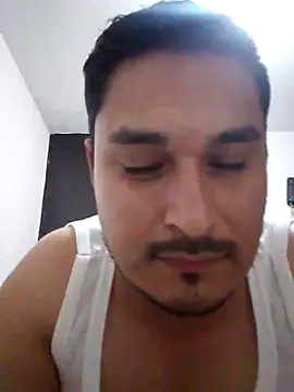Snapshot of cristian112090 chatting on August 2, 2026, 7:18 am cristian112090 online show from August 2, 2026, 7:18 am