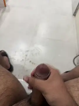 Noavacado  online show from December 13, 2025, 8:14 pm