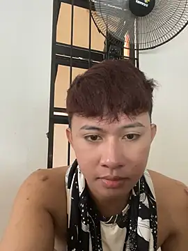 asiantwink0000 online show from April 3, 2026, 3:04 am