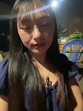 Snapshot of Mayli2x chatting on November 29, 2025, 12:30 pm Mayli2x online show from November 29, 2025, 12:30 pm