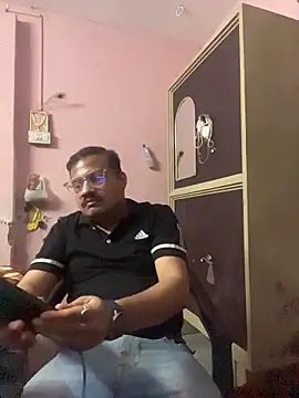 Saxymood1111 online show from March 14, 2026, 11:59 am