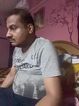 Saxymood1111 online show from April 2, 2026, 3:31 pm