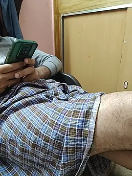 Snapshot of smgrtamil chatting on November 30, 2025, 5:06 pm smgrtamil online show from November 30, 2025, 5:06 pm