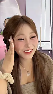 jiajia z online show from November 28, 2025, 2:09 pm