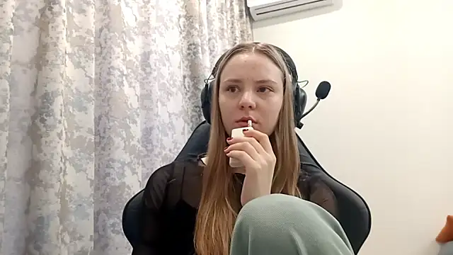 CrackShirker online show from December 23, 2025, 6:11 am