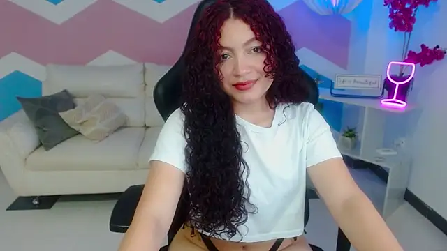 zahira1 online show from January 18, 2026, 5:50 pm