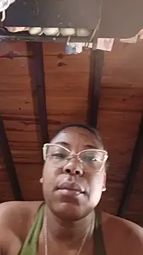 Snapshot of ChanneldelaCroix chatting on April 7, 2026, 9:32 am ChanneldelaCroix online show from April 7, 2026, 9:32 am