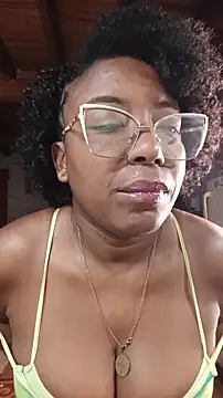 Snapshot of ChanneldelaCroix chatting on April 10, 2026, 10:42 am ChanneldelaCroix online show from April 10, 2026, 10:42 am