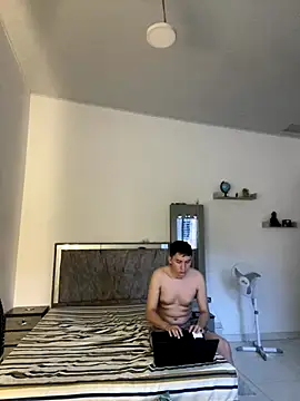 nico sexboy online show from December 22, 2025, 10:18 pm