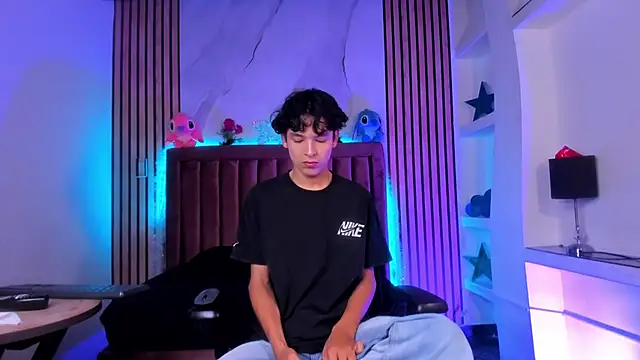 SthepanodiMonaco online show from January 9, 2026, 8:54 pm