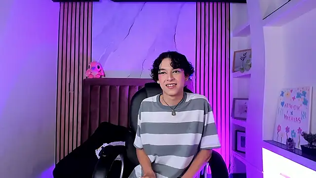 SthepanodiMonaco online show from April 14, 2026, 3:23 am