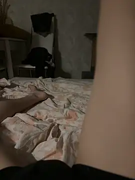 Snapshot of d0uble_trouble chatting on February 28, 2026, 9:49 pm d0uble trouble online show from February 28, 2026, 9:49 pm