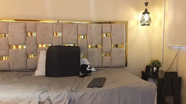  Caroline34 online show from February 28, 2026, 11:22 am