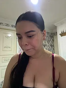 Snapshot of sweet_ruby_ chatting on May 19, 2026, 2:18 am sweet ruby online show from May 19, 2026, 2:18 am