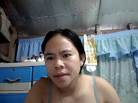 Snapshot of xxdreamgirl69 chatting on June 17, 2026, 10:43 pm xxdreamgirl69 online show from June 17, 2026, 10:43 pm