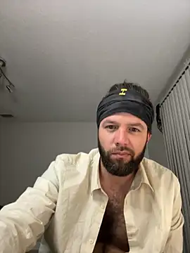 Snapshot of Wesleypiper chatting on February 5, 2026, 5:45 am Wesleypiper online show from February 5, 2026, 5:45 am