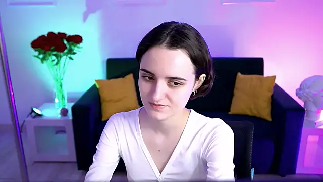 KateWillows online show from March 19, 2026, 4:16 am