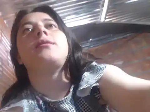 sammyyblondee online show from November 30, 2025, 1:48 pm