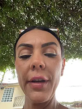 Snapshot of SofhiaTaylor chatting on February 10, 2026, 8:02 pm SofhiaTaylor online show from February 10, 2026, 8:02 pm