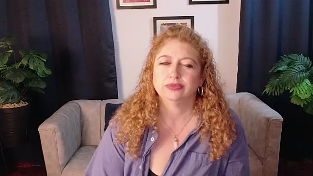 MilfArlet online show from February 17, 2026, 1:40 pm