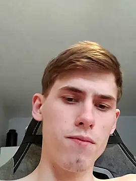 FreeRich online show from November 30, 2025, 4:27 am