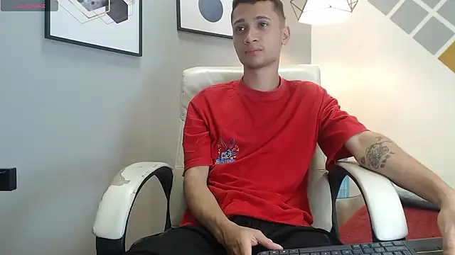 Snapshot of LucassSmith11 chatting on February 9, 2026, 6:56 pm LucassSmith11 online show from February 9, 2026, 6:56 pm