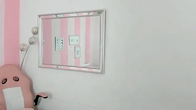 Amaia Monroe online show from February 3, 2026, 3:04 am