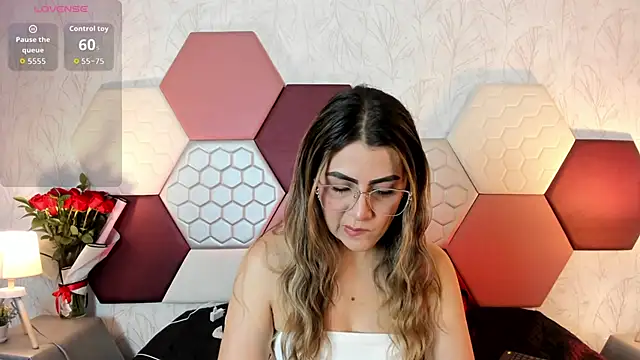 AriaRous online show from March 2, 2026, 4:14 pm