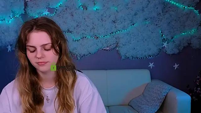 mikameovv online show from March 15, 2026, 3:51 pm