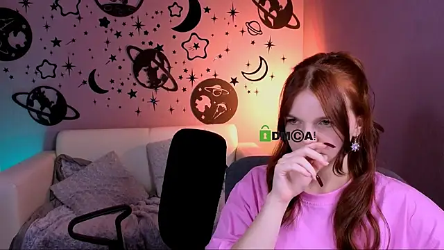 mikameovv online show from June 12, 2026, 2:54 am