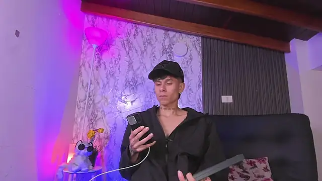 Jake beach  online show from February 8, 2026, 2:31 pm