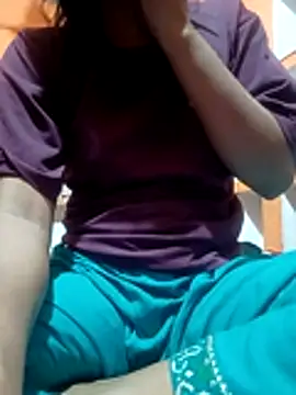 Rukmadi hot online show from April 15, 2026, 5:09 pm