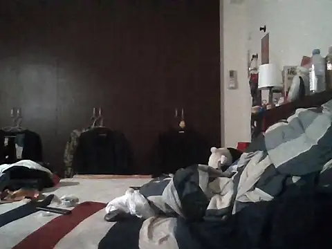 ilove90123 online show from April 15, 2026, 9:04 pm