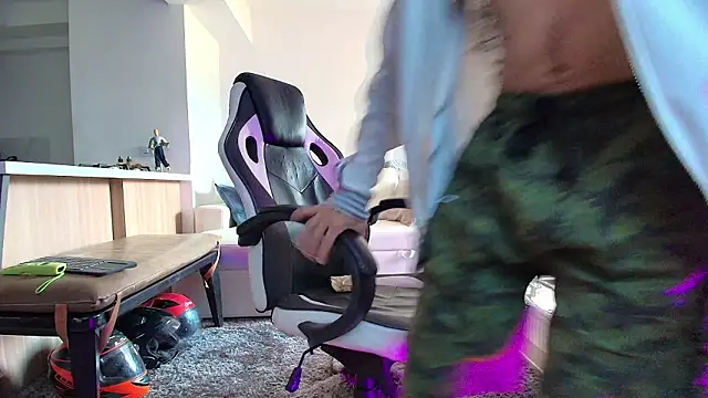 liorvante online show from February 9, 2026, 9:30 pm