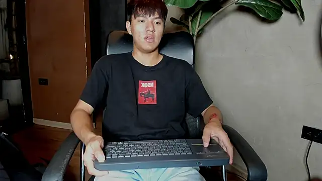 isaac grimm online show from February 11, 2026, 3:00 am