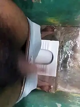 aguyforgay online show from December 2, 2025, 4:40 am