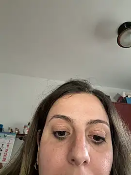 Sareyxon online show from March 21, 2026, 5:38 pm