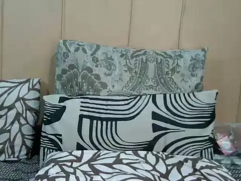 Snapshot of naughty_horny_bitch chatting on March 4, 2026, 6:47 pm naughty horny bitch online show from March 4, 2026, 6:47 pm