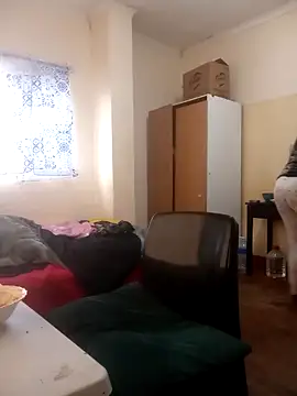 Snapshot of naughty_horny_bitch chatting on April 13, 2026, 9:04 am naughty horny bitch online show from April 13, 2026, 9:04 am