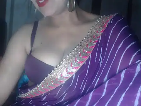 Snapshot of Hotronita123 chatting on May 31, 2026, 5:31 pm Hotronita123 online show from May 31, 2026, 5:31 pm