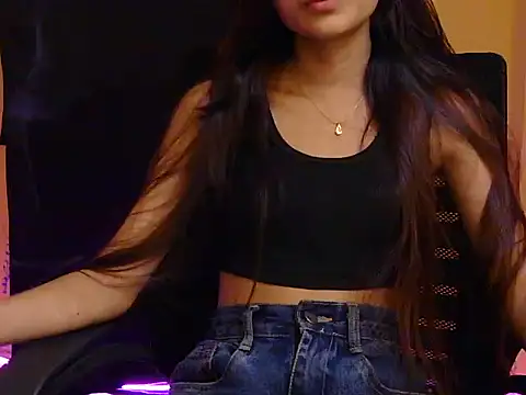 Snapshot of ItsArohi chatting on December 1, 2025, 10:42 am ItsArohi online show from December 1, 2025, 10:42 am