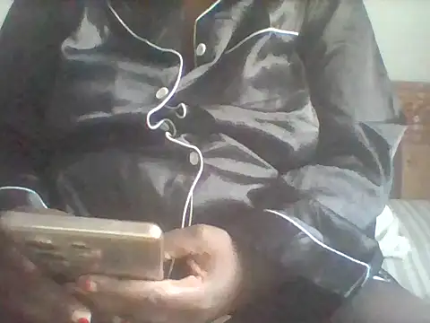 Snapshot of livhuwanie chatting on December 21, 2025, 9:05 am livhuwanie online show from December 21, 2025, 9:05 am